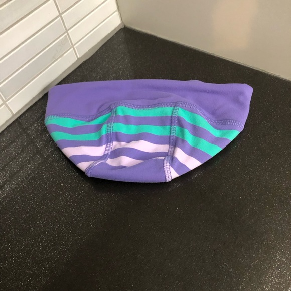 Ivivva by Lululemon reversible girl’s beanie - Picture 6 of 12